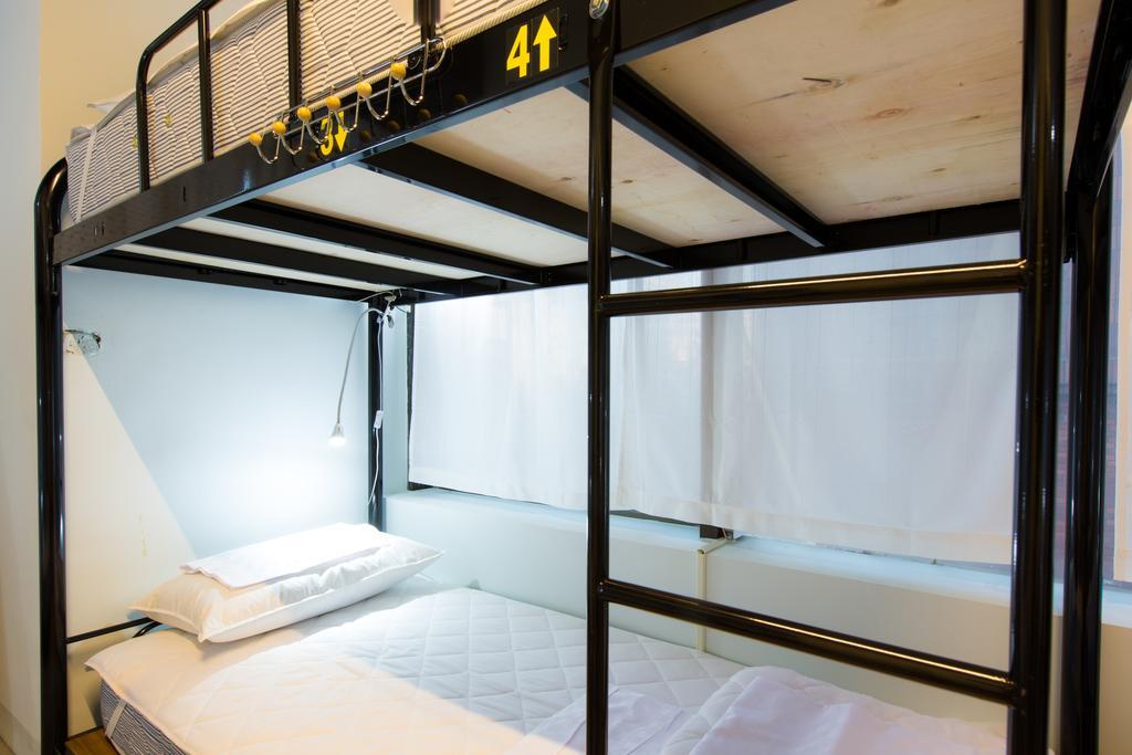 Pathways Hostel Kaohsiung Extérieur photo