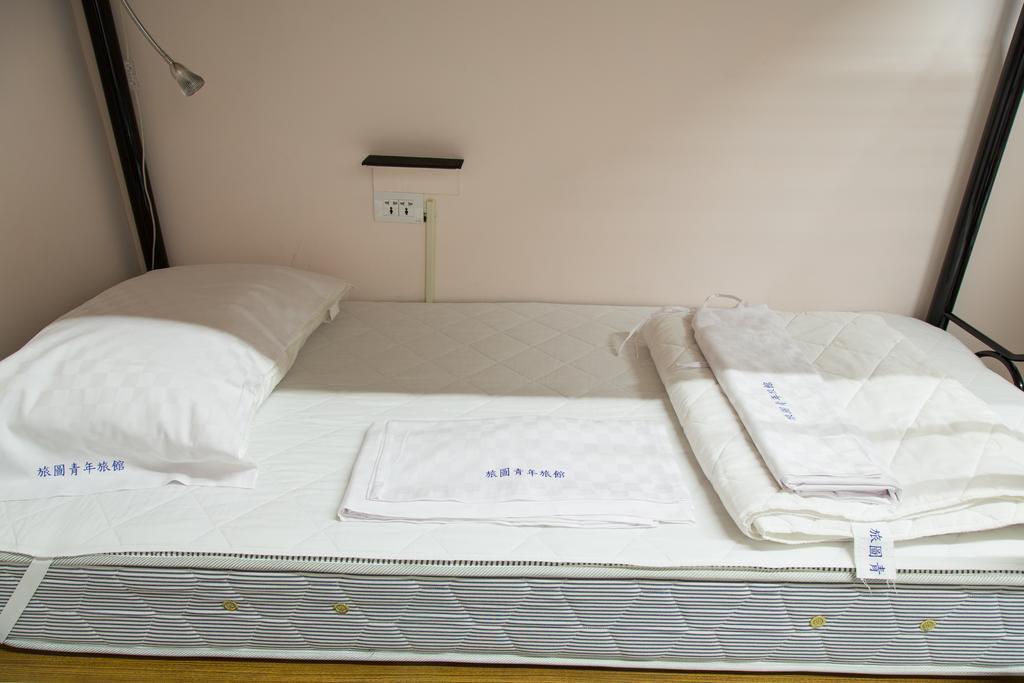 Pathways Hostel Kaohsiung Extérieur photo