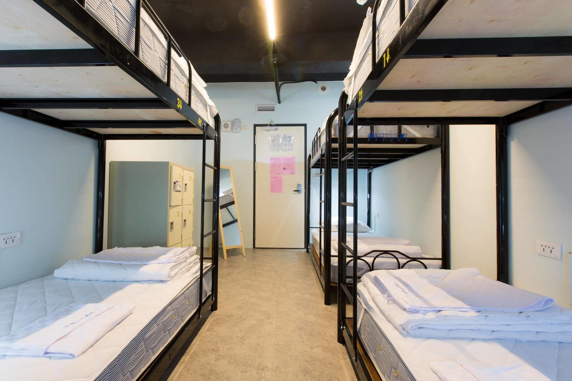 Pathways Hostel Kaohsiung Extérieur photo