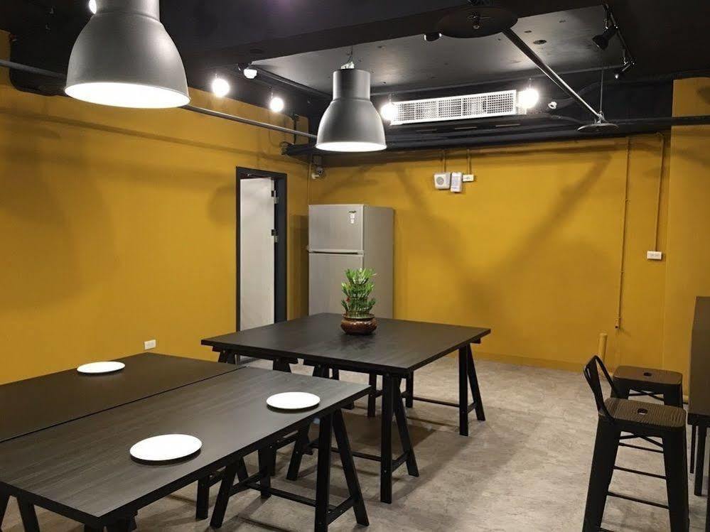Pathways Hostel Kaohsiung Extérieur photo
